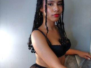 charlotte-69's Webcam Profile